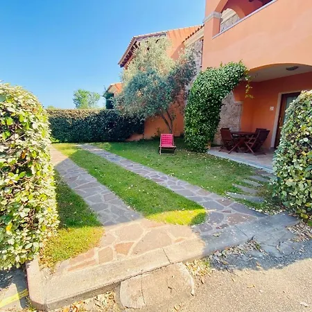 Residence Lu Mulinu Con Piscina San Teodoro (Sardinia)